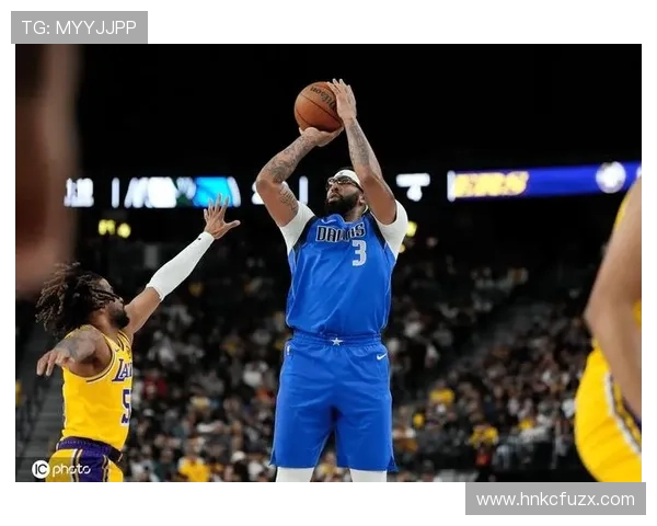 克莱赞弗拉格全力以赴防守有浓眉让我们倍感安心